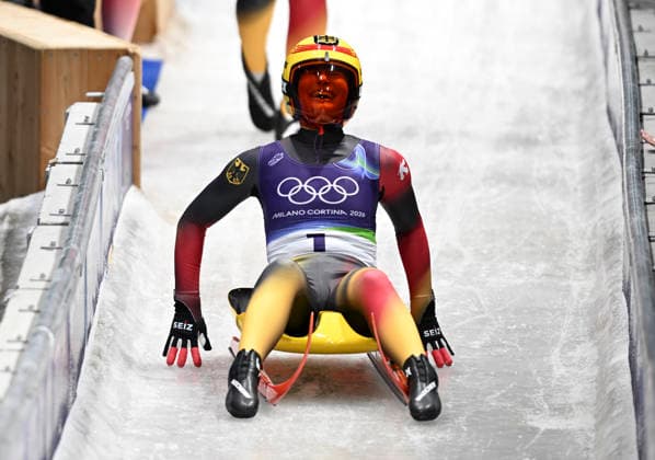 (260210) -- CORTINA D AMPEZZO, Feb. 10, 2026 -- Julia Taubitz of Germany celebrates during the luge women s singles run 4 at the Milan-Cortina 2026 Olympic Winter games, Winterspiele,Spiele, Summer games in Cortina, Italy, Feb. 10, 2026. ) (MICO2026)ITALY-CORTINA D AMPEZZO-OLYMPIC WINTER GAMES-LUGE-WOMEN S SINGLES LianxYi 