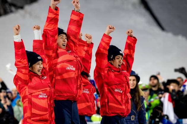 OLYMPICS - Winter Olympic Games, Olympische Spiele, Olympia, OS Milano Cortina 2026 PREDAZZO,ITALY,10.FEB.26 - OLYMPICS, Ski jumping, Skispringen, Ski, nordisch - Winter Olympic Games Milano Cortina 2026, normal hill, mixed team, medal ceremony. Image shows Nozomi Maruyama, Ryoyu Kobayashi, Sara Takanashi and Ren Nikaido (JPN).  GEPAxpictures xMatthiasxTrinkl