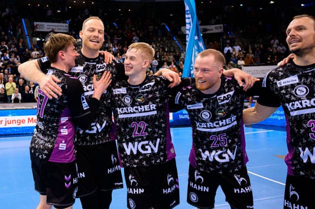 Stuttgart HBL 25 26 TVB Stuttgart ThSV Eisenach Jakob Nigg Stuttgart , Lenny Rubin Stuttgart , Torben Matzken Stuttgart , Patrick Zieker Stuttgart Jubel Freude Emotion Torjubel Torschuetze Torschütze Stuttgart Porsche Arena Baden Württemberg Germany