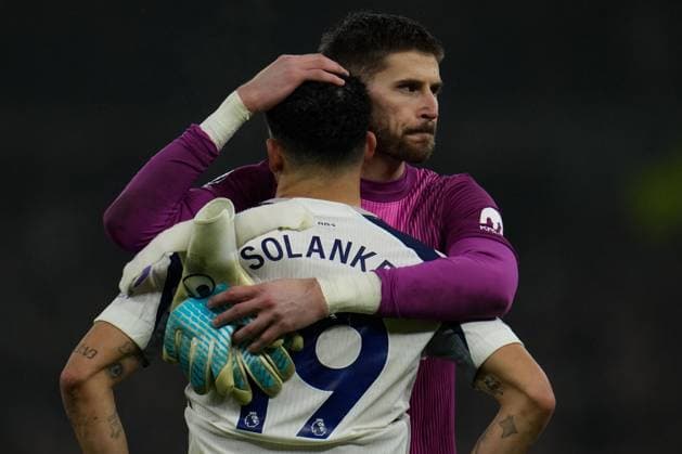 Tottenham Hotspur Goalkeeper Guglielmo Vicario hugs Dominic Solanke of Tottenham Hotspur Tottenham Hotspur v Newcastle United, Premier League, Football, Tottenham Hotspur Stadium, London, UK - 10 Feb 2026London Tottenham Hotspur Stadium United Kingdom EDITORIAL USE ONLY No use with unauthorised audio, video, data, fixture lists, club league logos or live services. Online in-match use limited to 120 images, no video emulation. No use in betting, games or single club league player publications. Copyright: xJoexToth Shutterstockx 16537168bg