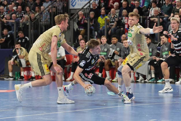 10 02 2026 Handball 1 Bundesliga DAIKIN HBL Season 2025 2026 20 Matchday HC Erlangen Metropolregion Nürnberg HCE TSV Hannover Burgdorf Die Recken DaMa xdaxmax Marian Michalczik 22, TSV Hannover Burgdorf Sander Andreassen Overjordet 8, HC Erlangen HCE Vilhelm Poulsen 9, TSV Hannover Burgdorf