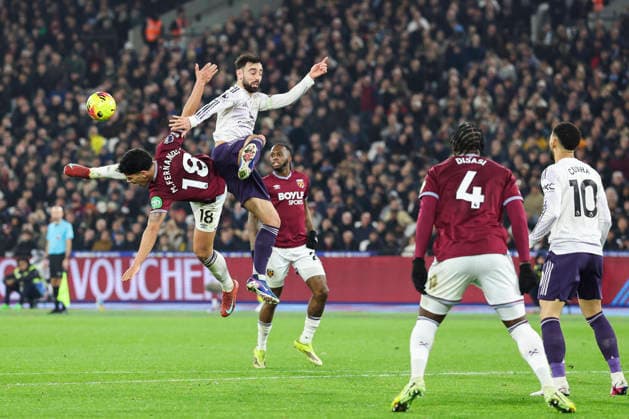 West Ham United v Manchester United, ManU Premier League Manchester United midfielder Bruno Fernandes (8) and West Ham United midfielder Mateus Fernandes (18) aerial battle during the West Ham United v Manchester United Premier League match at the London Stadium, London, England on 10 February 2026 Credit: Phil Duncan Every Second Media Editorial use only. All images are copyright Every Second Media Limited. No images may be reproduced without prior permission. All rights reserved. Premier League and Football League images are subject to licensing agreements with Football DataCo Limited. see https: www.football-dataco.com Copyright: xIMAGO EveryxSecondxMediax ESM-1794-0037 PhilxDuncanx xEveryxSecondxMediax