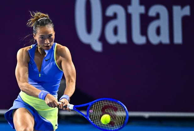February 10, 2026, Doha, Qatar: Qinwen Zheng of China plays against Alycia Parks of the United States (not in view) during their round of 32 match at the WTA, Tennis Damen Qatar TotalEnergies Open 2026 tennis tournament at the Khalifa International Tennis Complex. Qinwen Zheng won against Alycia Parks 6-7,6-3,2-6. WTA Qatar TotalEnergies Open 2026-Round Of 32 In Doha - 10 Feb 2026  - ZUMAs197 20260210_aaa_s197_328 Copyright: xNoushadxVariyattiyakkalx
