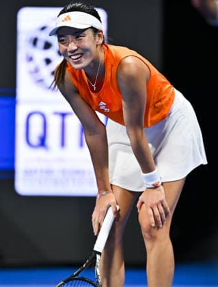 WTA, Tennis Damen Qatar TotalEnergies Open 2026-round of 32 in Doha - 10 Feb 2026 Xinyu Wang of China plays against Elena Rybakina of Kazakhstan (not in view) during their round of 32 match at the WTA Qatar TotalEnergies Open 2026 tennis tournament at the Khalifa International Tennis Complex. Elena Rybakina won against Xinyu Wang 6-2,6-4. ?? Doha Qatar Copyright: xNoushadxVariyattiyakkalx xSOPAxImagesx NVRITYAKAL4-021