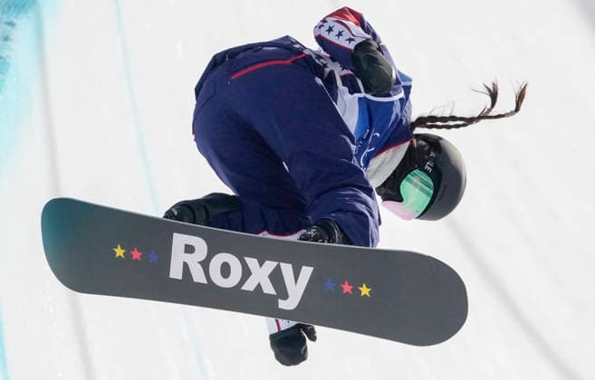 Chloe Kim of the United States competes in the Women s Snowboard Halfpipe qualifications at the Milano Cortina 2026 Winter Olympic Games, Olympische Spiele, Olympia, OS in Livigno, Italy, on Wednesday, February 11, 2026.  OLY20260211823 BOBxSTRONG