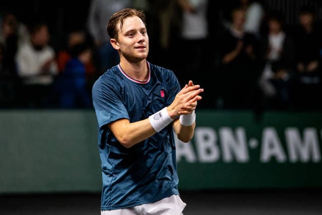 ROTTERDAM, NETHERLANDS - FEBRUARY 11: Guy den Ouden of the Netherlands celebrates after his Men s Singles First Round match against Marton Fucsovics of Hungary during Day Three of the ABN AMRO Open at the Rotterdam Ahoy on February 11, 2026 in Rotterdam, Netherlands. (Photo by Rene Nijhuis) SPO  Copyright: xRenexNijhuis
