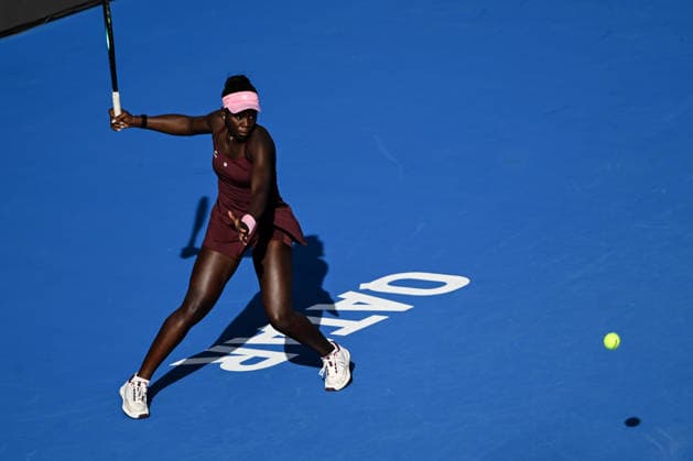 Qatar TotalEnergies Open 2026 - Day Four DOHA, QATAR FEBRUARY 11: Victoria Mboko of Canada in action against Mirra Anreeva in the Round of 16 on Day Four of the Qatar TotalEnergies Open, part of the Hologic WTA, Tennis Damen Tour, at the Khalifa International Tennis and Squash Complex on February 11, 2026 in Doha, Qatar. Doha Qatar  Copyright: xArturxWidakx originalFilename:widak-qatartot260211_npbnv.jpg