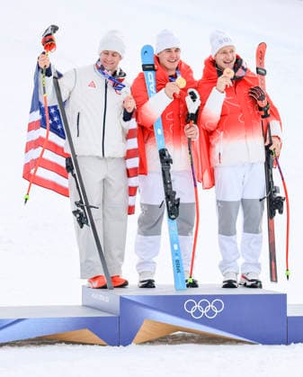 OLYMPICS - Winter Olympic Games, Olympische Spiele, Olympia, OS Milano Cortina 2026 BORMIO,ITALY,11.FEB.26 - OLYMPICS, ALPINE SKIING - Winter Olympic Games Milano Cortina 2026, Super G, men, medal ceremony. Image shows the rejoicing of Ryan Cochran-Siegle (USA), Franjo von Allmen (SUI) and Marco Odermatt (SUI). Keywords: medal.  GEPAxpictures xWolfgangxGrebien
