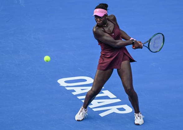 Qatar TotalEnergies Open 2026 - Day Four DOHA, QATAR FEBRUARY 11: Victoria Mboko of Canada competes against Mirra Andreeva in the Round of 16 on Day Four of the Qatar TotalEnergies Open, part of the Hologic WTA, Tennis Damen Tour, at the Khalifa International Tennis and Squash Complex on February 11, 2026 in Doha, Qatar. Doha Qatar  Copyright: xArturxWidakx originalFilename:widak-qatartot260211_npY0r.jpg