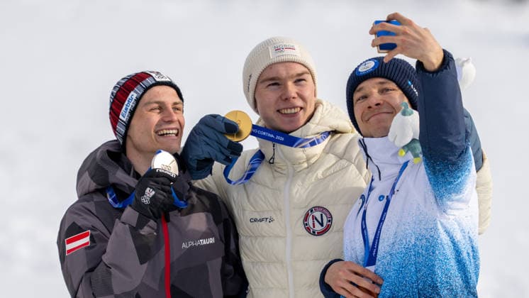 OLYMPICS - Winter Olympic Games, Olympische Spiele, Olympia, OS Milano Cortina 2026 TESERO,ITALY,11.FEB.26 - OLYMPICS, NORDIC SKIING, NORDIC COMBINED - Winter Olympic Games Milano Cortina 2026, normal hill, 10km Gundersen, men, medal ceremony. Image shows the podium: Johannes Lamparter (AUT), Jens Luraas Oftebro (NOR) and Ilkka Herola (FIN).  GEPAxpictures xOliverxLerch