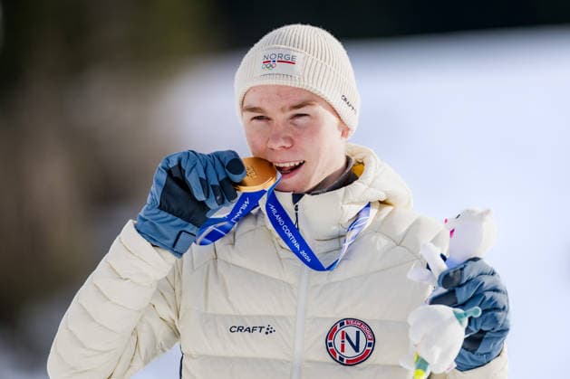 OLYMPICS - Winter Olympic Games, Olympische Spiele, Olympia, OS Milano Cortina 2026 TESERO,ITALY,11.FEB.26 - OLYMPICS, NORDIC SKIING, NORDIC COMBINED - Winter Olympic Games Milano Cortina 2026, normal hill, 10km Gundersen, men, medal ceremony. Image shows Jens Luraas Oftebro (NOR).  GEPAxpictures xMatthiasxTrinkl