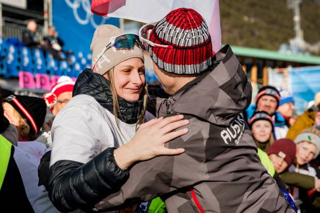OLYMPICS - Winter Olympic Games, Olympische Spiele, Olympia, OS Milano Cortina 2026 TESERO,ITALY,11.FEB.26 - OLYMPICS, NORDIC SKIING, NORDIC COMBINED - Winter Olympic Games Milano Cortina 2026, normal hill, 10km Gundersen, men, medal ceremony. Image shows Johannes Lamparter (AUT) with fans.  GEPAxpictures xMatthiasxTrinkl