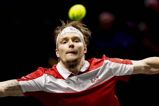 ROTTERDAM - Alexander Bublik (Kazakhstan) in action against Hubert Hurkacz (Poland) on the third day of the ABN AMRO tennis tournament in Ahoy Rotterdam. BAS CZERWINSKI ANP xVIxANPxSportx xxANPxIVx 550353091 originalFilename: 550353091.jpg