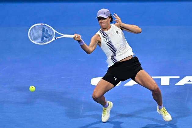 WTA, Tennis Damen QATAR TOTALENERGIES OPEN 2026-ROUND OF 16 Iga Swiatek of Poland competes in her round of 16 match against Daria Kasatkina of Australia during the WTA Qatar TotalEnergies Open 2026 tennis tournament at the Khalifa International Tennis Complex in Doha, Qatar, on February 11, 2026. ¨ ¨¨ DOHA Qatar Copyright: xNOUSHADx
