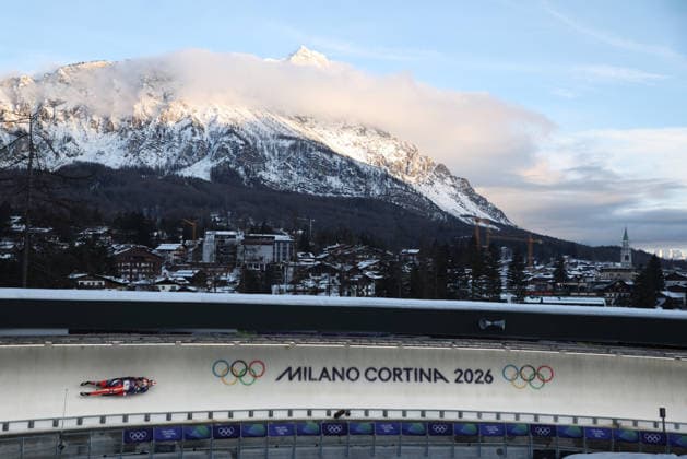 USA s Womens s Doubles luge Chevonne Forgan and Sophia Kirkby compete at the 2026 Winter Olympics in Cortina, Italy on Wednesday February 11, 2026.  OLY20260210636 HUGOxPHILPOTT
