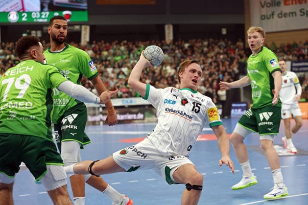 11 02 2026, xovx, Handball Daikin Handball Bundesliga, HSG Wetzlar Füchse Berlin v l Ahmet Nafea HSG Wetzlar , Philipp Ahouansou HSG Wetzlar , Tobias Schjölberg Gröndahl Füchse Berlin m Georg Löwen HSG Wetzlar Wetzlar Buderus Arena Hessen Germany EN