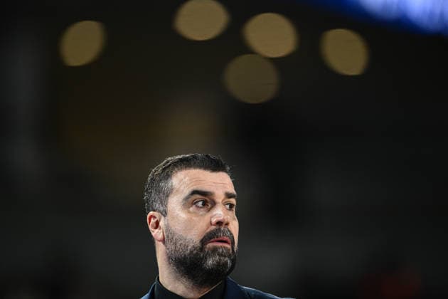 Turk Telekom v Niners Chemnitz - BKT EuroCup ANKARA, TURKIYE - FEBRUARY 11: Head coach of Turk Telekom Erdem Can follows the BKT EuroCup Basketball match between Turk Telekom and Niners Chemnitz in Ankara, Turkiye on February 11, 2026. Akin Celiktas Anadolu Ankara Turkey. Editorial use only. Please get in touch for any other usage.  Copyright: x2026xAnadoluxAkinxCeliktasx