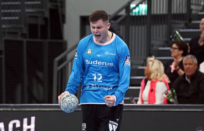 11 02 2026, xovx, Handball Daikin Handball Bundesliga, HSG Wetzlar Füchse Berlin Cheers for Anadin Suljakovic HSG Wetzlar Wetzlar Buderus Arena Hessen Germany EN