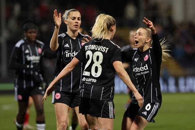 FBL UEFA Women™s Europa Cup 2025 26 Eintracht Frankfurt Nordsjaelland Laura Freigang Eintracht Frankfurt and Rebecka Blomqvist Eintracht Frankfurt , Elisa Senss Eintracht Frankfurt celebrate the goal to 2 0, during the Women™s Europa Cup match between Eintracht Frankfurt and Nordsaelland at Stadion am Brentanobad in Frankfurt am Main, Germany, February 11, 2026 Copyright: JoaquimxFerreira