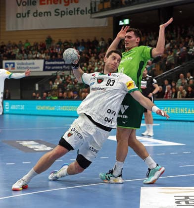 11 02 2026, xovx, Handball Daikin Handball Bundesliga, HSG Wetzlar Füchse Berlin v l Mihajlo Marsenic Füchse Berlin , Josip Simic HSG Wetzlar Wetzlar Buderus Arena Hessen Germany EN