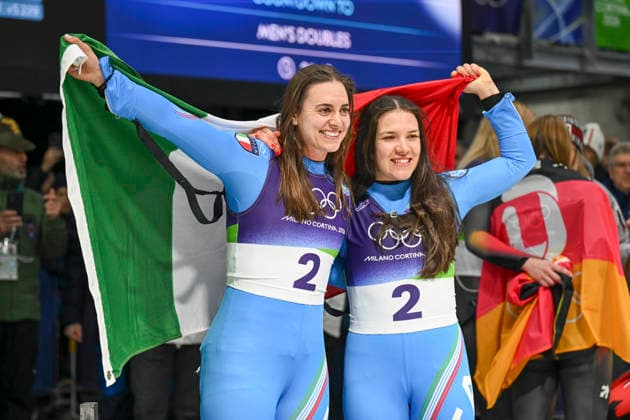 OLYMPICS - Winter Olympic Games, Olympische Spiele, Olympia, OS Milano Cortina 2026 CORTINA D AMPEZZO,ITALY,11.FEB.26 - OLYMPICS, LUGE - Winter Olympic Games Milano Cortina 2026, women, doubles. Image shows the rejoicing of Andrea Voetter and Marion Oberhofer (ITA).  GEPAxpictures xAlexanderxSolc