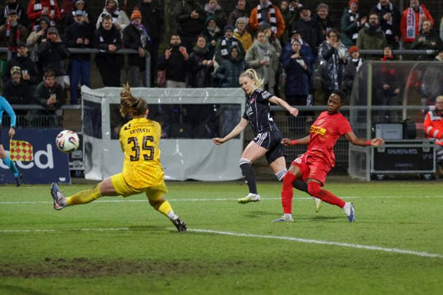 11 02 2026, xgrfx, Football UEFA Women s Europa Cup 1 4 Final, Eintracht Frankfurt FC Nordsjaelland v l Tor, Rebecka Blomqvist Eintracht Frankfurt DFL DFB REGULATIONS PROHIBIT ANY USE OF PHOTOGRAPHS as IMAGE SEQUENCES and or QUASI VIDEO Stadion am Brentanobad