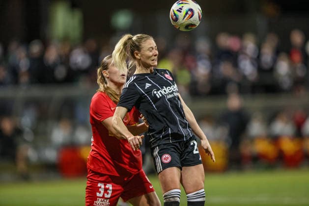 GER, Frankfurt, Eintracht Frankfurt vs FC Nordsjaelland, European Cup, Football, UEFA, Season 2024 2026, Stadion am Brentanobad, Quarter-final, First leg in the picture from l Hannah Jorgensen FC Nordsjaelland Women 33 , Rebecka Blomqvist Eintracht Frankfurt Women 28 DFB DFL REGULATIONS PROHIBIT ANY USE OF PHOTOGRAPHS AS IMAGE SEQUENCES AND OR QUASI VIDEO, 11 02 2026 Copyright: HMBxMedia HendrikxHamelau