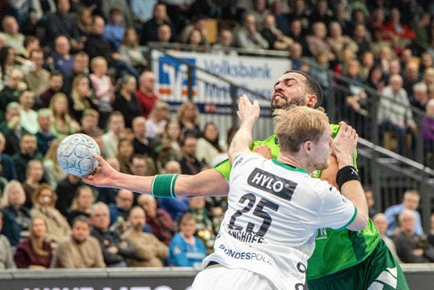 Philipp Ahouansou HSG Wetzlar, 19 vs Matthes Langhoff Fuechse Berlin, 25 GER, HSG Wetzlar vs Fuechse Berlin, Handball, 1 Bundesliga Men, Matchday 20, Season 2025 2026, 11 02 2026 GER, HSG Wetzlar vs Fuechse Berlin, Handball, 1 Bundesliga Men, Matchday 20, Season 2025 2026, 11 02 2026 Wetzlar Copyright: xEibner-Pressefoto GerhardxWingenx EP_GWR