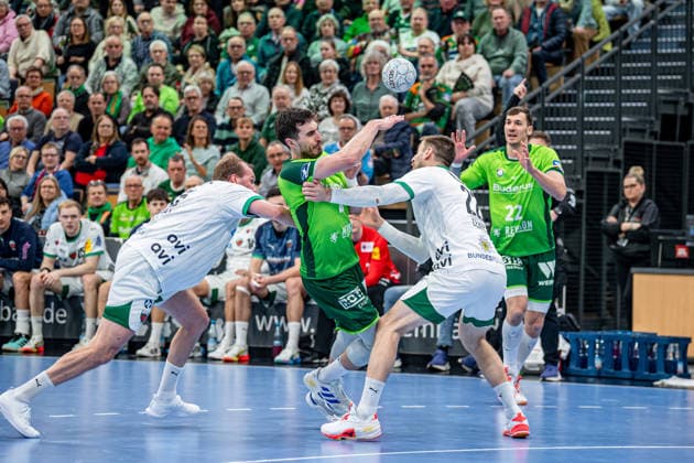 Handball Bundesliga HSG Wetzlar Füchse Berlin, 11 02 26 Filip Vistorop HSG Wetzlar, 4 , Jona Schoch HSG Wetzlar, 22 , Nejc Cehte Füchse Berlin, 22 Handball Bundesliga HSG Wetzlar Füchse Berlin Wetzlar, 11 02 26 Copyright: xBEAUTIFULxSPORTS Roeczeyx