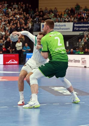 11 02 2026, xovx, Handball Daikin Handball Bundesliga, HSG Wetzlar Füchse Berlin v l Mathias Gidsel Füchse Berlin , Nikola Grahovac HSG Wetzlar Wetzlar Buderus Arena Hessen Germany EN