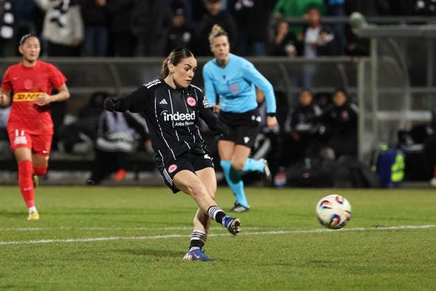 FBL UEFA Women™s Europa Cup 2025 26 Eintracht Frankfurt Nordsjaelland Ereleta Memeti Eintracht Frankfurt scores the goal to 3 0 during the Women™s Europa Cup match between Eintracht Frankfurt and Nordsaelland at Stadion am Brentanobad in Frankfurt am Main, Germany, February 11, 2026 Copyright: JoaquimxFerreira
