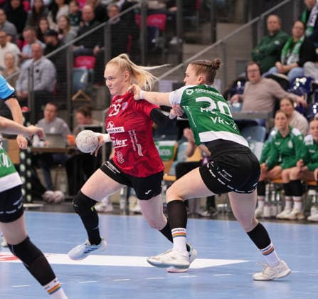 Handball I Women I Season 2025 2026 I 1 HBF I 17 Matchday I VFL Oldenburg Thüringer HC I 11 02 2026 Johanna Reichert 29, Thüringer HC v Ariane Pfundstein 20, VfL Oldenburg Oldenburg Small EWE Arena Lower Saxony Germany Copyright: xLobeca JonasxBoningx