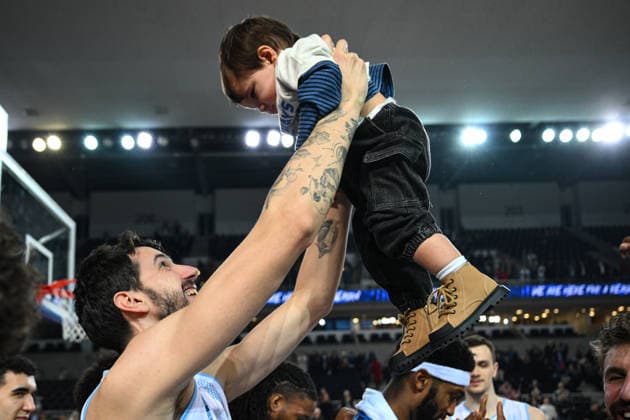Turk Telekom v Niners Chemnitz - BKT EuroCup ANKARA, TURKIYE - FEBRUARY 11: Players of Turk Telekom Erdem Can celebrate after they won the BKT EuroCup Basketball match against Niners Chemnitz in Ankara, Turkiye on February 11, 2026. Akin Celiktas Anadolu Ankara Turkey. Editorial use only. Please get in touch for any other usage.  Copyright: x2026xAnadoluxAkinxCeliktasx