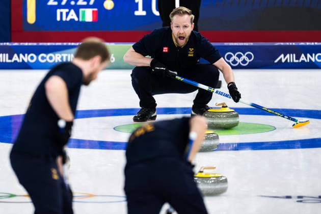 260211 Niklas Edin of Sweden competes in a men s round robin curling match between Sweden and Italy during day 5 of the 2026 Winter Olympics on February 11, 2026 in Cortina. Photo: Jon Olav Nesvold BILDBYRAN COP 217 JE0117 curling Olympic Games, Olympische Spiele, Olympia, OS olympics winter olympics os ol olympiska spel vinter-os olympiske leker milano cortina 2026 milan cortina 2026 milano cortina 2026 olympic games milano cortina 2026 winter olympic games milano cortina-os milano cortina-ol vinter-ol 5 bbeng *** 260211 Niklas Edin of Sweden competes in a men s round robin curling match between Sweden and Italy during day 5 of the 2026 Winter Olympics on February 11, 2026 in Cortina Photo Jon Olav Nesvold BILDBYRAN COP 217 JE0117 curling olympic games olympics winter olympics os ol olympiska spel vinter os olympiske leker milano cortina 2026 milan cortina 2026 milano cortina 2026 olympic games milano cortina 2026 winter olympic games milano cortina os milano cortina ol vinter ol 5 bbeng  Copyright: JONxOLAVxNESVOLD BB260211JE067