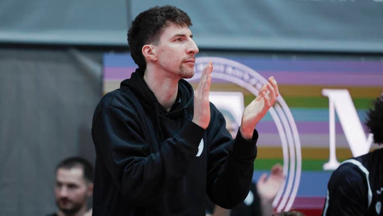 In the picture The injured Alen Pjanic Wuerzburg Baskets, 35 from the bench 11 02 2026, Fitness First Wuerzburg Baskets vs Unicaja Malaga, Basketball Champions League, Round of 16, Group K, Matchday 4, Germany, 97072, tectake Arena Wuerzburg, Copyright: HMBxMedia xJulienxBecker
