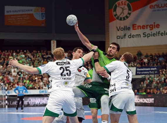 11 02 2026, xovx, Handball Daikin Handball Bundesliga, HSG Wetzlar Füchse Berlin v l Matthes Langhoff Füchse Berlin , Mihajlo Marsenic Füchse Berlin , Filip Vistorop HSG Wetzlar , Max Darj Füchse Berlin Wetzlar Buderus Arena Hessen Germany EN