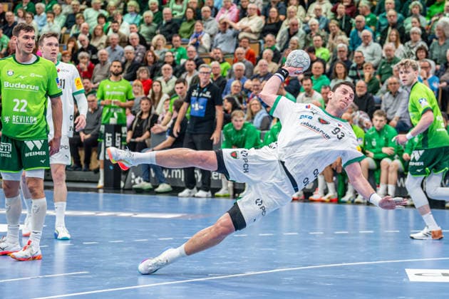 Handball Bundesliga HSG Wetzlar Füchse Berlin, 11 02 26 Mijajlo Marseni Füchse Berlin, 93 , Jona Schoch HSG Wetzlar, 22 Handball Bundesliga HSG Wetzlar Füchse Berlin Wetzlar, 11 02 26 Copyright: xBEAUTIFULxSPORTS Roeczeyx
