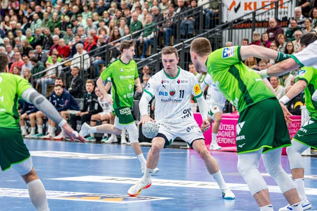 Handball Bundesliga HSG Wetzlar Füchse Berlin, 11 02 26 Lasse Andersson Füchse Berlin, 11 , Nikola Grahovac HSG Wetzlar, 2 Handball Bundesliga HSG Wetzlar Füchse Berlin Wetzlar, 11 02 26 Copyright: xBEAUTIFULxSPORTS Roeczeyx
