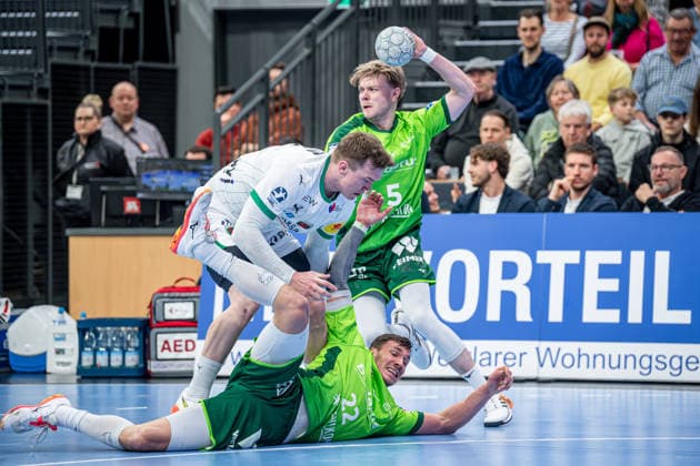 Handball Bundesliga HSG Wetzlar Füchse Berlin, 11 02 26 Jona Schoch HSG Wetzlar, 22 , Tristan Kirschner HSG Wetzlar, 5 , Lasse Andersson Füchse Berlin, 11 Handball Bundesliga HSG Wetzlar Füchse Berlin Wetzlar, 11 02 26 Copyright: xBEAUTIFULxSPORTS Roeczeyx