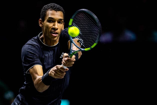 ROTTERDAM, NETHERLANDS - FEBRUARY 11: Felix Auger-Aliassime of Canada plays a backhand in his Men s Singles First Round match against Alexei Popyrin of Australia during Day Three of the ABN AMRO Open at the Rotterdam Ahoy on February 11, 2026 in Rotterdam, Netherlands. (Photo by Rene Nijhuis) SPO  Copyright: xRenexNijhuis