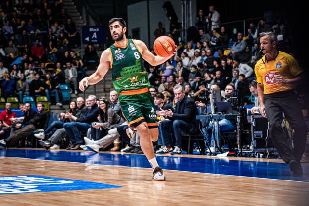 11 02 2026, xhfmx, Basketball easyCredit BBL Bundesliga, Frankfurt Skyliners VET CONCEPT Gladiators Trier Behnam Yakhchali Dehkordi VET Concept Gladiators Trier DFL DFB REGULATIONS PROHIBIT ANY USE OF PHOTOGRAPHS as IMAGE SEQUENCES and or QUASI VIDEO Frankfurt am Main