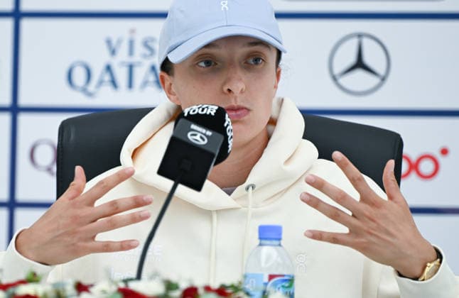Qatar TotalEnergies Open 2026 - Day Four DOHA, QATAR FEBRUARY 11: Iga Swiatek of Poland attends a press conference, PK, Pressekonferenz after defeating Daria Kasatkina of Australia in the Round of 16 on Day Four of the Qatar TotalEnergies Open, part of the Hologic WTA, Tennis Damen Tour, at the Khalifa International Tennis and Squash Complex on February 11, 2026 in Doha, Qatar. Doha Qatar  Copyright: xArturxWidakx originalFilename:widak-qatartot260211_np8qg.jpg