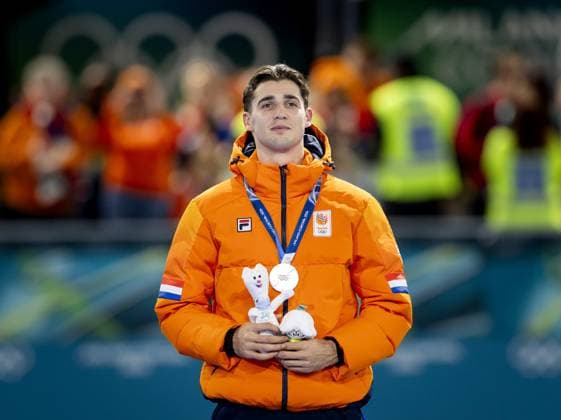 MILAN - Jenning de Boo during the 1,000-meter Speed skating, Eisschnelllauf medal ceremony at the Milan Speed Skating Stadium at the Milan Winter Olympics. SEM VAN DER WAL ANP xVIxANPxSportx xxANPxIVx 550373364 originalFilename: 550373364.jpg