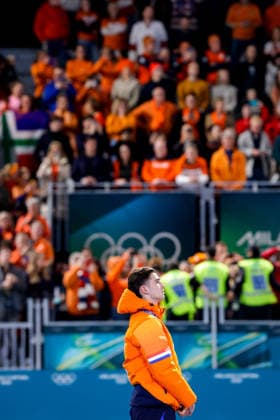2026-02-11 Speed skating, Eisschnelllauf - Milano Cortina 2026 Winter Olympics - Day 5 MILAN, ITALY - FEBRUARY 11: Jenning de Boo of the Netherlands during the podium ceremony after in a training session during Day 5 of Speed Skating - Milano Cortina 2026 Winter Olympics at Milano Speed Skating Stadium on February 11, 2026 in Milan, Italy. (Photo by Joris Verwijst BSR Agency) Milan Italy Content not available for redistribution in The Netherlands directly or indirectly through any third parties. Copyright: xBSRxAgencyx