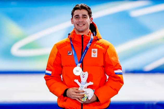 second Jenning de Boo of the Netherlands smiling during the medal ceremony after Men 1000m, Milano Cortina 2026 Winter Olympics: Day 5, Speed skating, Eisschnelllauf - Milano Cortina 2026 Winter Olympics: Day 5, Milano Speed Skating Stadium, February 11, 2026, Milan, Italy.