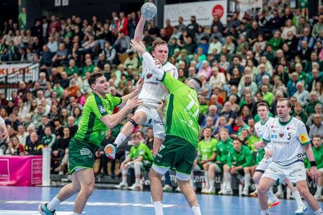 Handball Bundesliga HSG Wetzlar Füchse Berlin, 11 02 26 Tobias Grøndahl Füchse Berlin, 15 , Josip Simic HSG Wetzlar, 10 , Stefan Cavor HSG Wetzlar, 77 , Max Darj Füchse Berlin, 5 Handball Bundesliga HSG Wetzlar Füchse Berlin Wetzlar, 11 02 26 Copyright: xBEAUTIFULxSPORTS Roeczeyx
