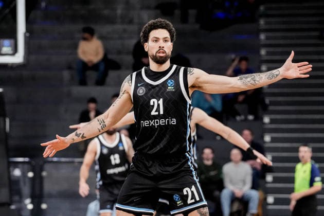 Germany Basketball EuroCup Season 2025 26 18 Matchday Veolia Towers Hamburg vs BAXI Manresa Inselpark Arena Hamburg Devon Daniels Veolia Towers Hamburg, 21 Copyright: xStefanxTrochax