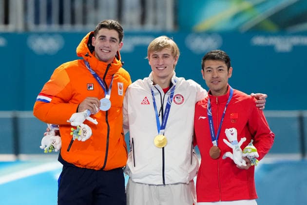2026-02-11 - Milano Cortina 2026 Winter Olympics 1000m Men MILAN, ITALY - FEBRUARY 11: Jenning De Boo of the Netherlands, Jordan Stolz of United States of America, Zhongyan Ning of China during the 1000m Men on day 3 of the Milano Cortina 2026 Winter Olympics at the Milano Speed skating, Eisschnelllauf Arena on February 11, 2026 in Milan, Italy Milan Milano Speed Skating Arena Italy Content not available for redistribution in The Netherlands directly or indirectly through any third parties. Copyright: xAndrexWeeningx