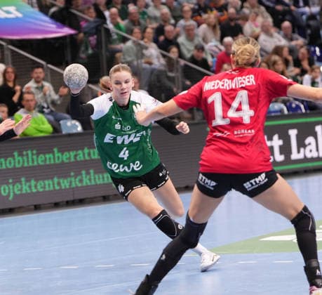 Handball I Women I Season 2025 2026 I 1 HBF I 17 Matchday I VFL Oldenburg Thüringer HC I 11 02 2026 Toni Luisa Reinemann 4, VfL Oldenburg Oldenburg Kleine EWE Arena Niedersachsen Germany Copyright: xLobeca JonasxBoningx