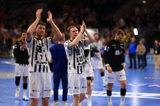 Scene with Magnus Landin 7 THW Kiel , Eric Johansson 21 THW Kiel and Tim Nothdurft 28 Rhein Neckar Löwen Rhein Neckar Löwen vs THW Kiel Copyright: xspeedshotx